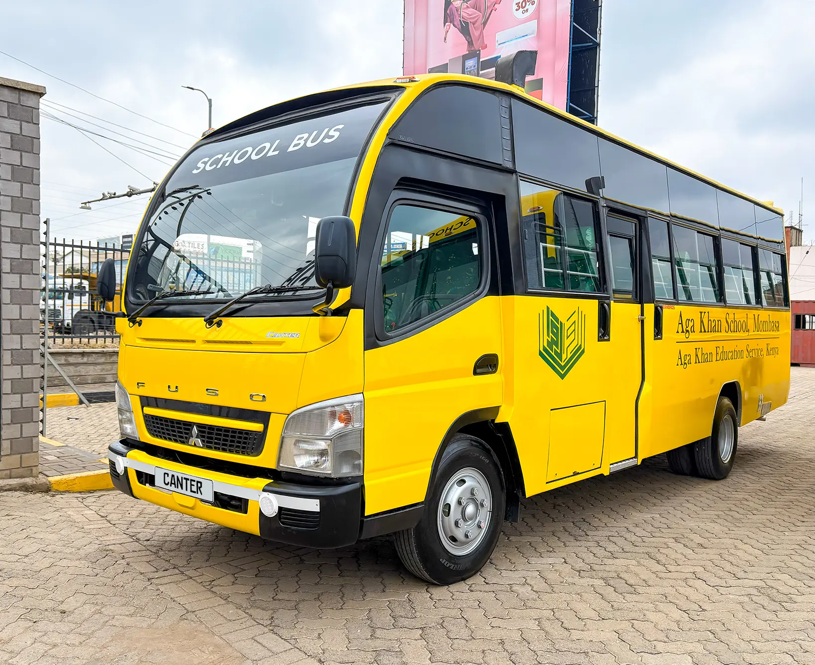 Canter Bus 33 Seater